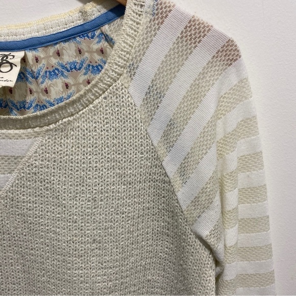 Anthropologie One September MILLA Pullover Sweater Size Medium Cream Blue 🌟 - Picture 4 of 7